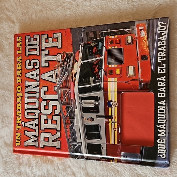 Kid's Books Spanish version. Bundle of 3 Home Accents Cofffe Table Books - Picture 8 of 11